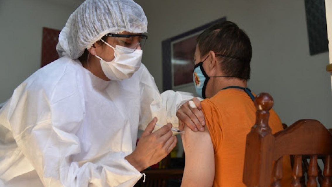 Jujuy tiene al 44% de la población con las dos dosis: ¿Cuánto tiene Salta?