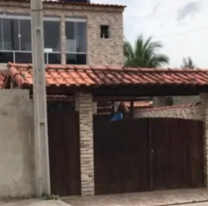 Adolescente mató a sus hermanitos de 2 y 4 años: los estranguló y prendió fuego vivos