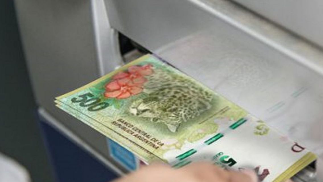 ¿Quiénes tendrán plata depositada en los cajeros a partir del martes 23?