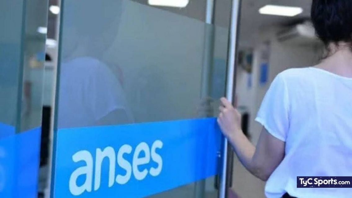 Quiénes cobran hasta $41.061 en diciembre con los nuevos aumentos de Anses
