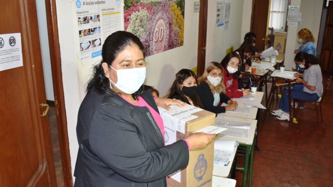 Sarapura con más expectativas que resultados como ministra