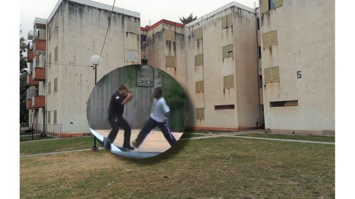 Polic�a vio a un chorro y no se aguant� las ganas: le dio como pi�ata