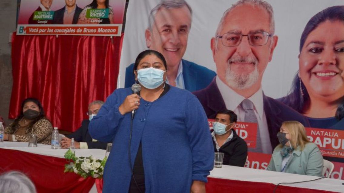 Sarapura con un pie afuera: Morales prepara cambios en su gabinete