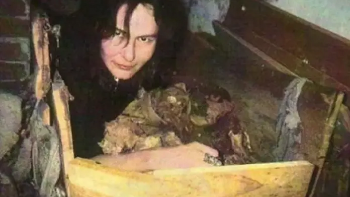 "Enamorada de la muerte", una psicópata. Ultrajó sexualmente a 40 cadáveres