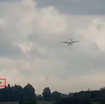 Tremendo video: graban un OVNI mientras aterrizaba un avión