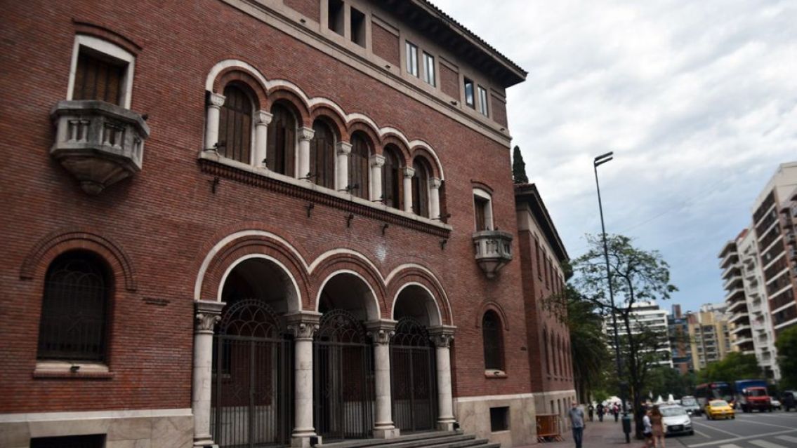 Allanaron el Seminario Mayor y una residencia franciscana en C�rdoba por abuso sexual infantil