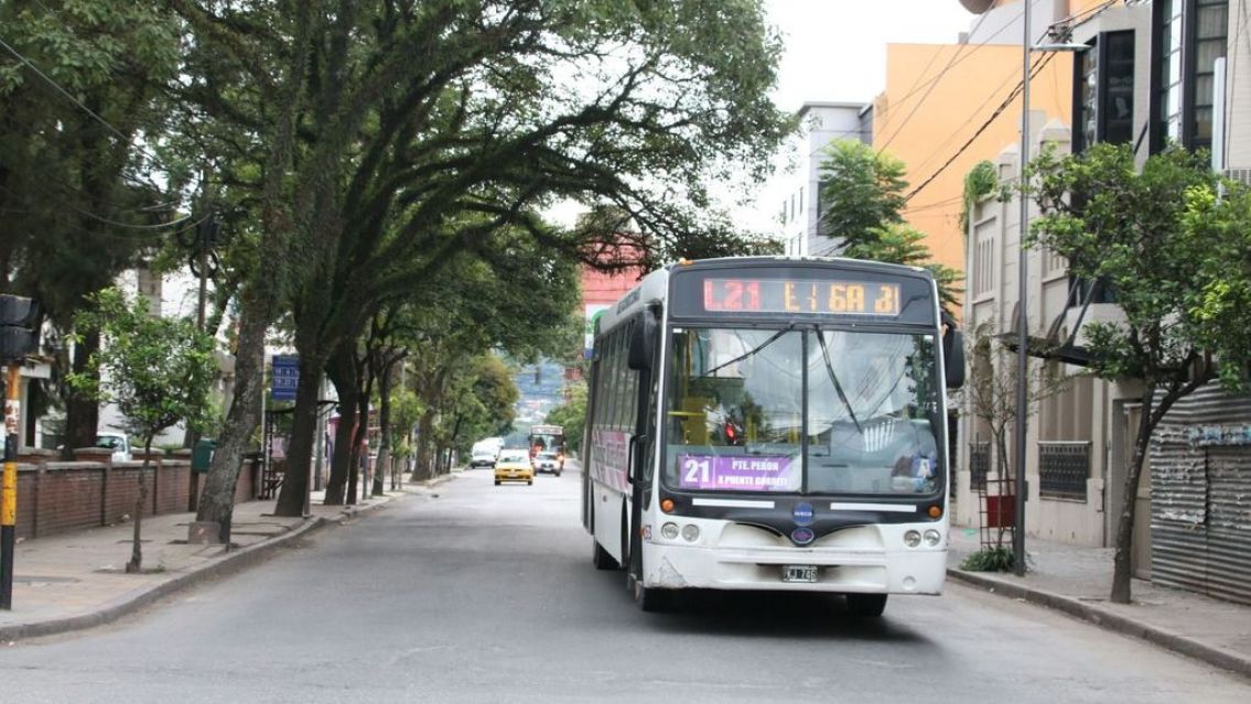 Desde la medianoche, el boleto del colectivo urbano costar� $44,92 