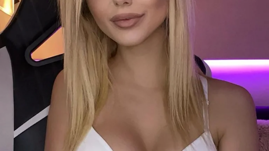 Luchó años contra el bullying, no la escucharon y se suicidó. Tenía 21 años y era Youtuber