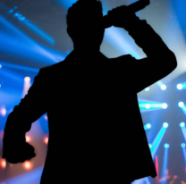 Famoso y querido cantante se descompens&oacute; en plena gira y qued&oacute; en coma