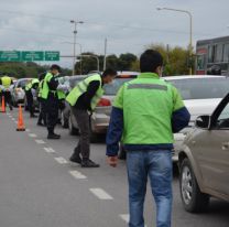 Abuela jujeña atropelló a un efectivo de seguridad vial para evitar un control