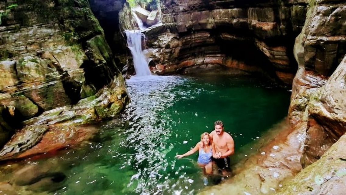 La cascada escondida en Jujuy que nadie conoce: Cómo llegar a la "Fuente del Jaguar"