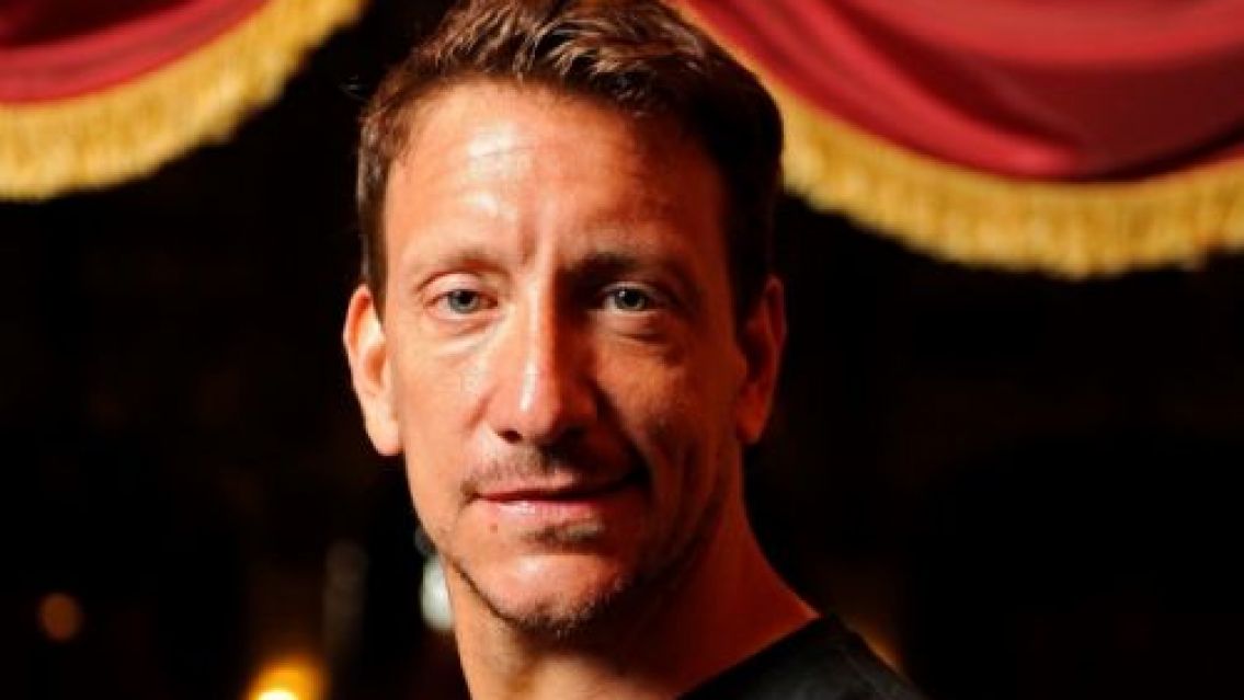 El difícil momento de Nico Vázquez: escuchó gritos y tuvo que suspender la obra