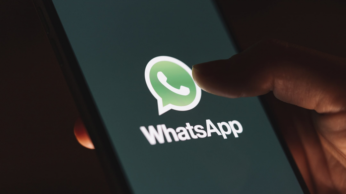 Norteño completamente borracho, se mandó la changa del año por Whatsapp