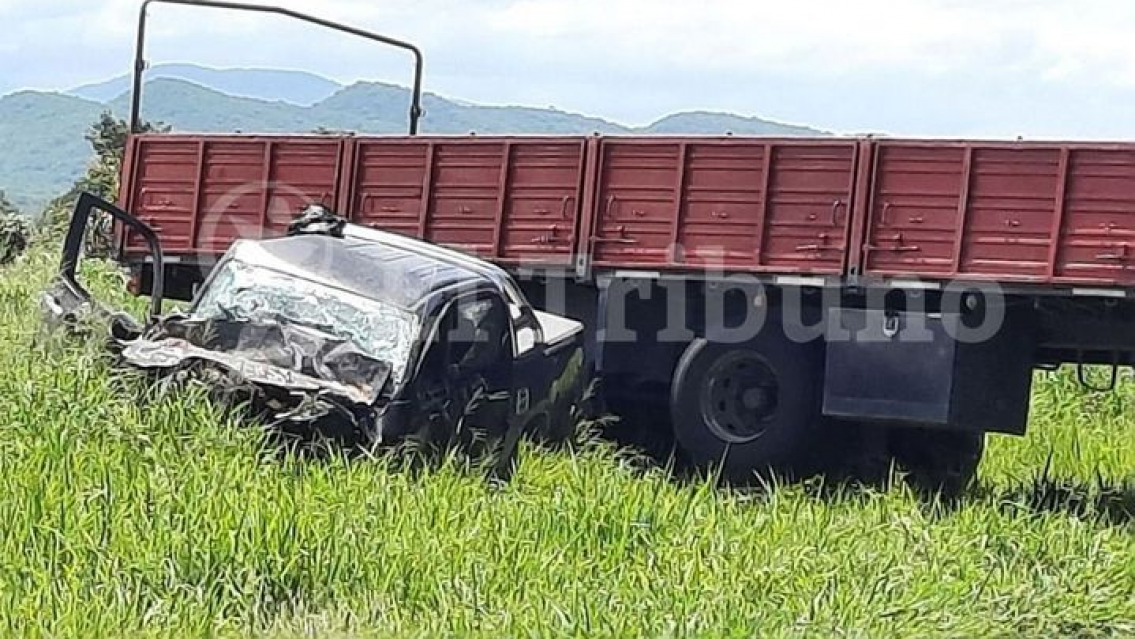 Milagro en la ruta, camionero sali� de Jujuy y choc� de frente con una camioneta. No hay muertos