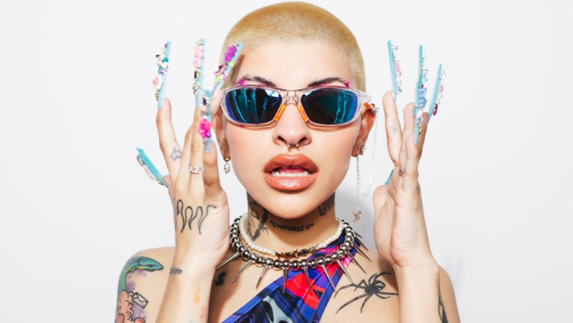 La jujeña más famosa, Cazzu, tiene dos nominaciones a los premios "Lo Nuestro"