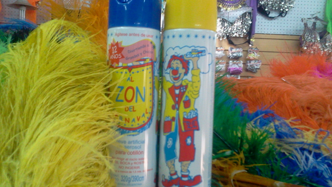 El kit carnavalero, hasta un 60% m�s caro. Nieve, bombuchas, talco, por las nubes