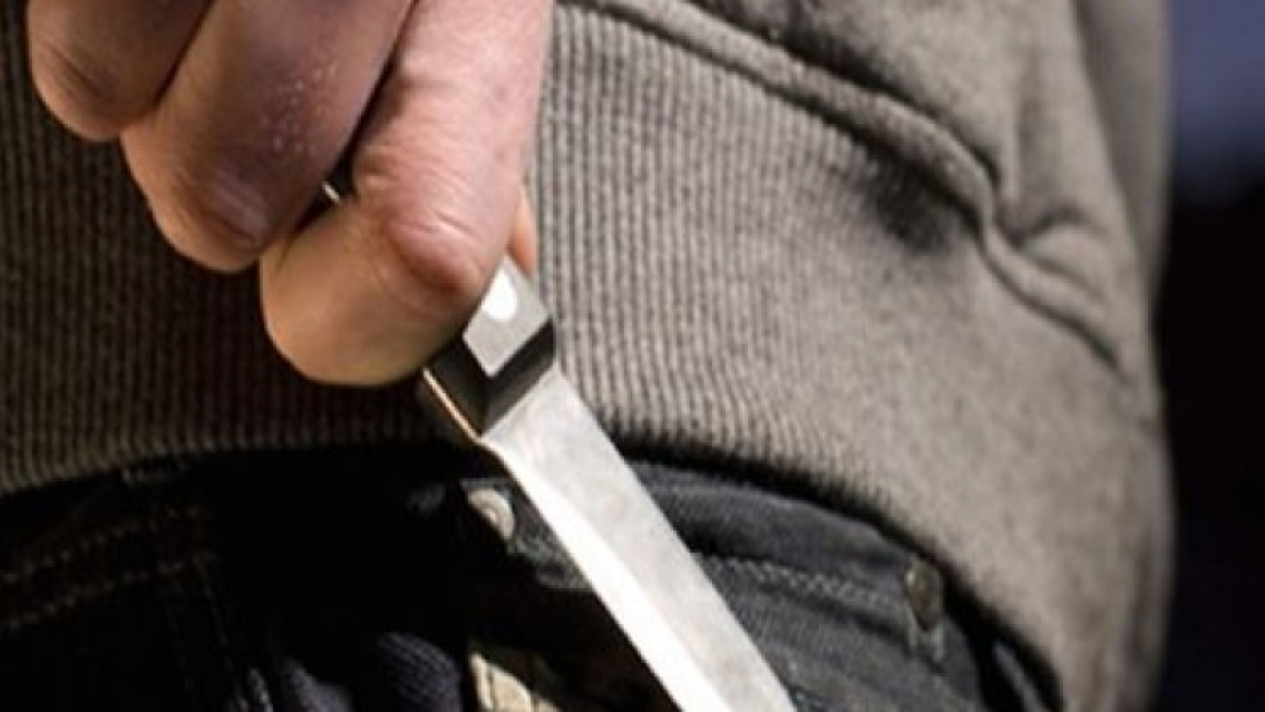 1 a�o y medio "adentro" por amenazar con arma blanca, este norte�o se despide de la libertad