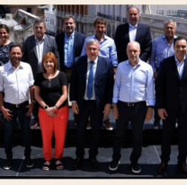 "Todo eso no ayuda nada", críticas de la oposición al acuerdo con el FMI