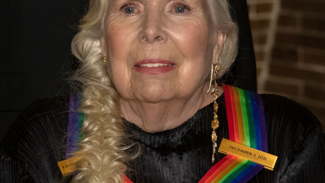 Ganó 8 premios Grammy y le declara la guerra a Spotify por "antivacunas"