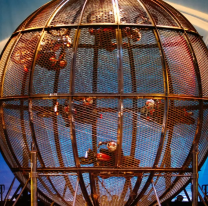 Tremendo accidente en el "Globo de la muerte" de un circo que visita el norte