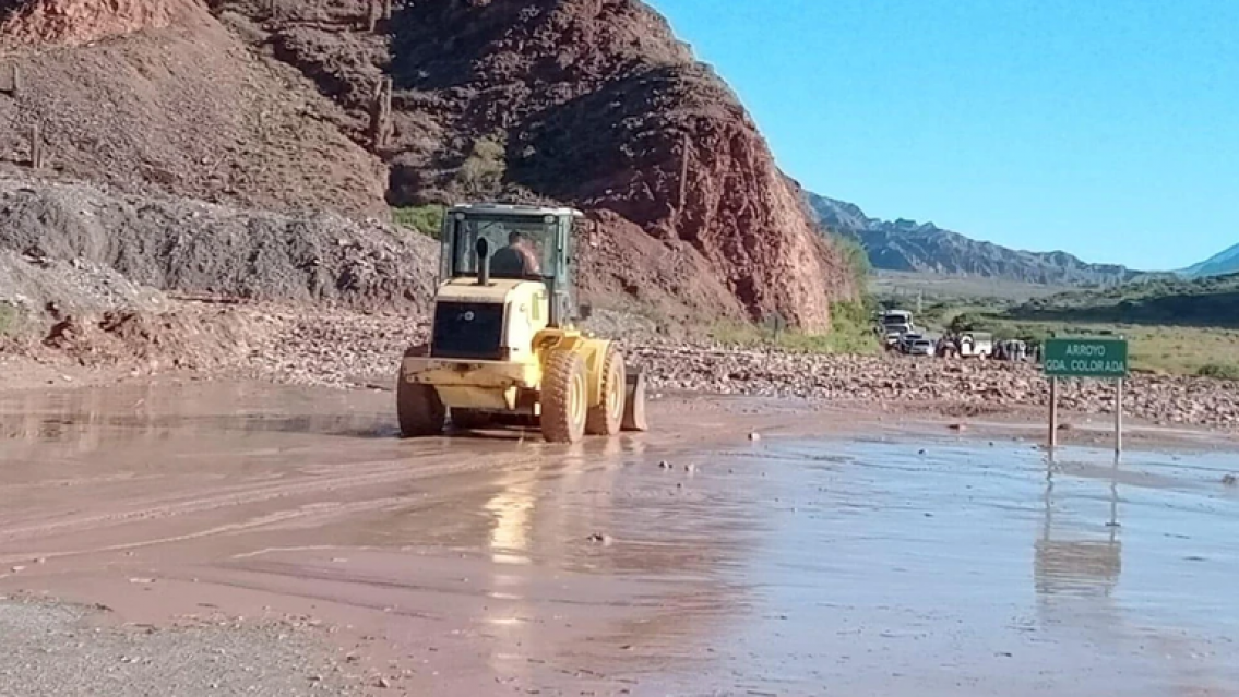 Por el estado de las rutas en Jujuy, piden circular con precauci�n