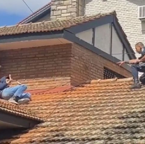 La macha del siglo, terminó dormido arriba del techo y lo tuvo que bajar un policía