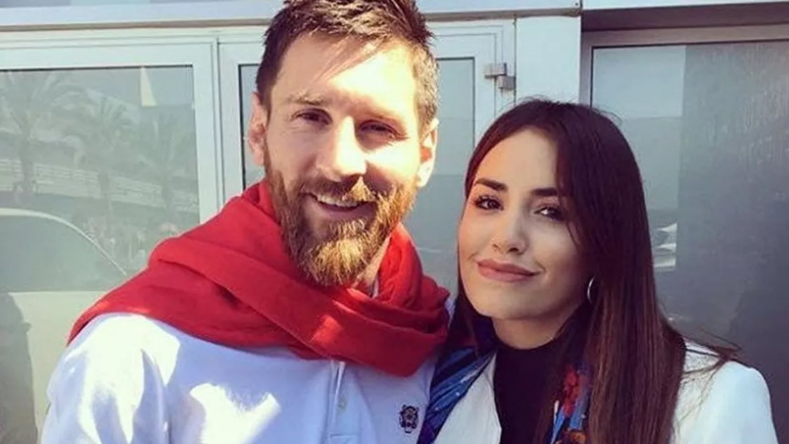 Nadie sab�a que eran tan amigos: Lali y Leo Messi. �Vamos, Argentina!