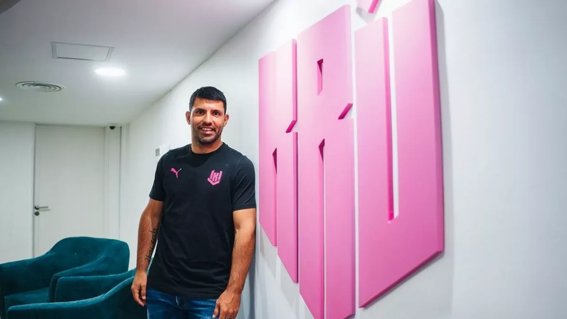 La vida después del fútbol profesional. Así es la mega empresa del Kun Agüero