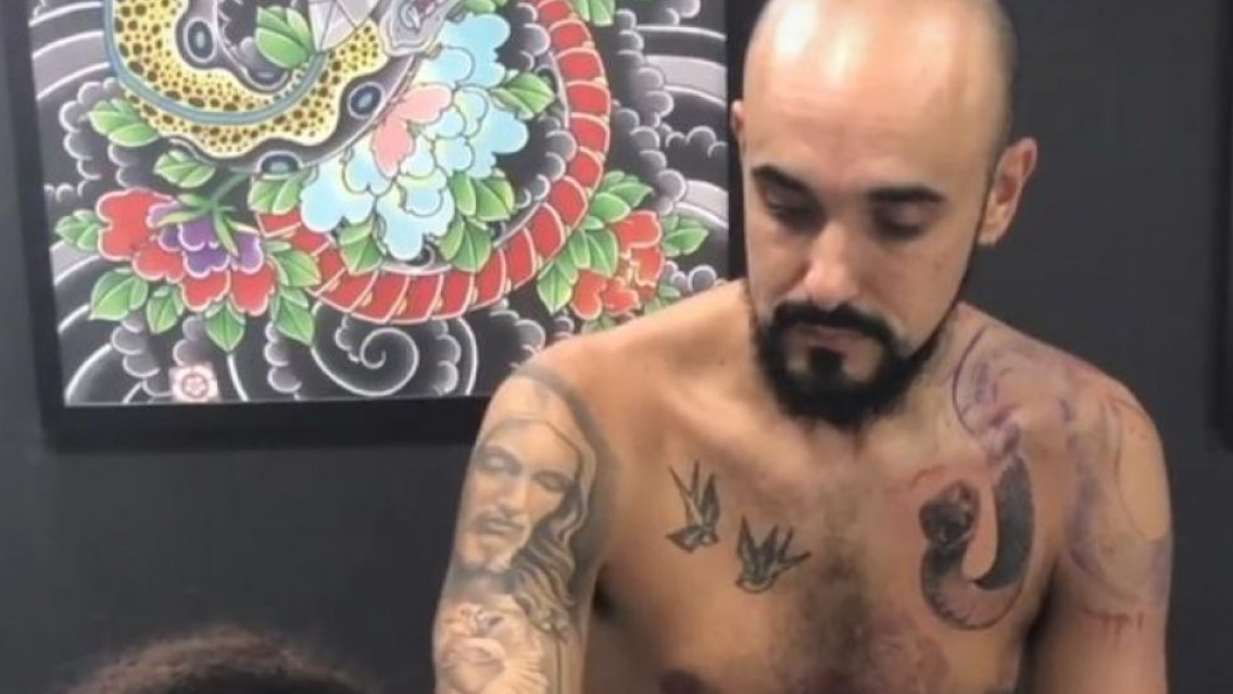 Abel Pintos tiene cada vez m�s tatuajes, �cu�l es el �ltimo que se hizo?