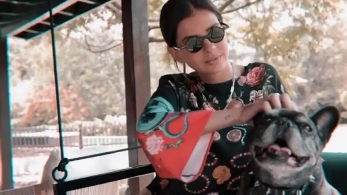 "Siempre lista para v..." Provocadora frase de la China Su�rez sobre s� misma, esto puso en su bio