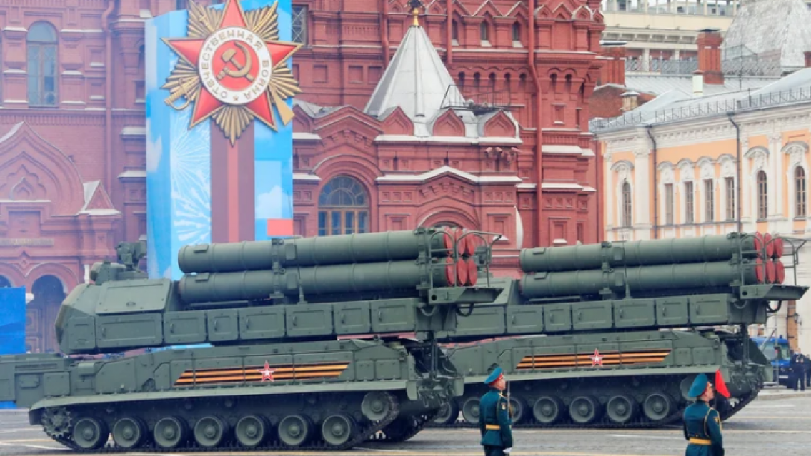 Ucrania llama a los civiles para alistarse al Ej�rcito: la impresionante diferencia rusa