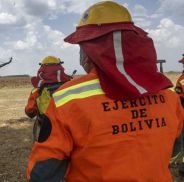 Bolivia envió a 70 brigadistas a combatir el fuego en Corrientes