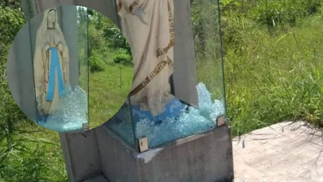 Destrozaron la Virgen de R�o Blanco, hay indignaci�n por el descontrol en carnaval