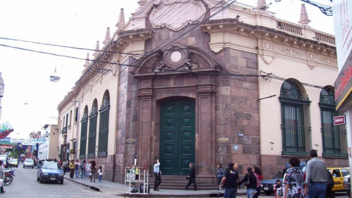 Los bancos volvieron a atender sin turno, garantizando medidas sanitarias