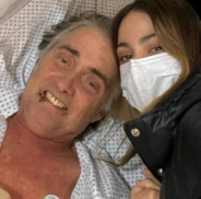 Las fotos de Tini Stoessel en la clínica con su papá: novedades del parte médico 