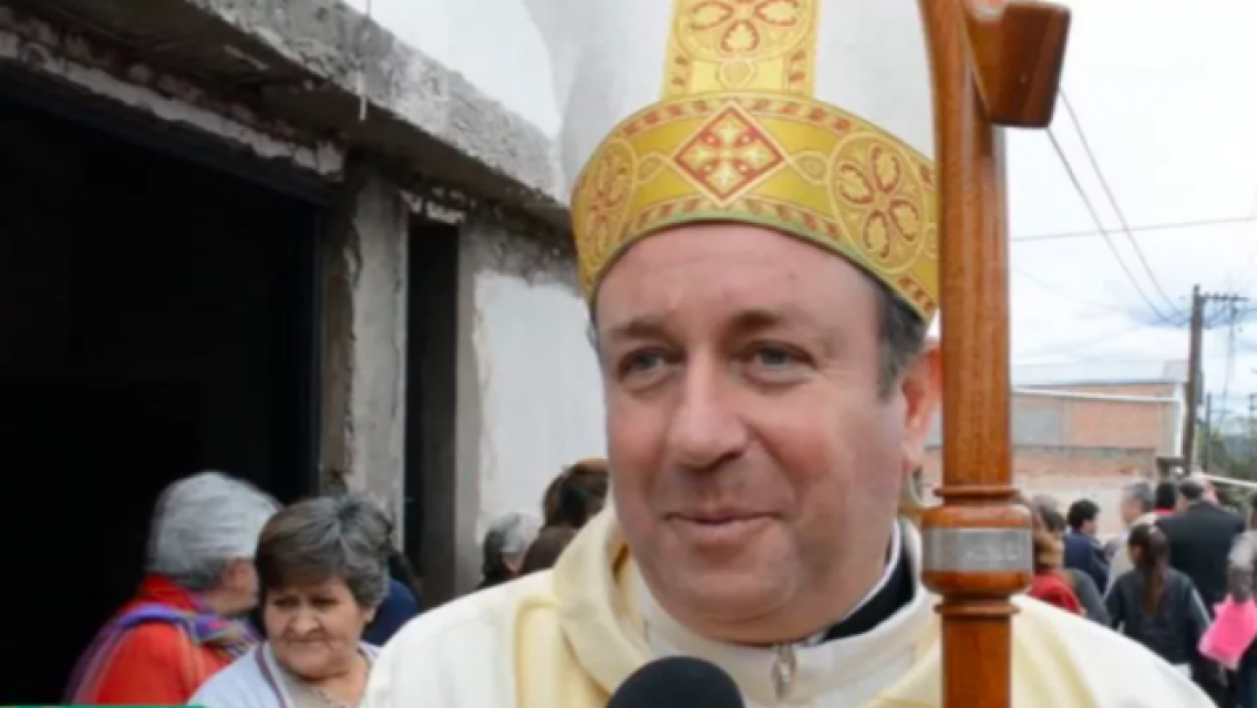 Denuncian que un cura condenado por abusador goza de privilegios en el Norte