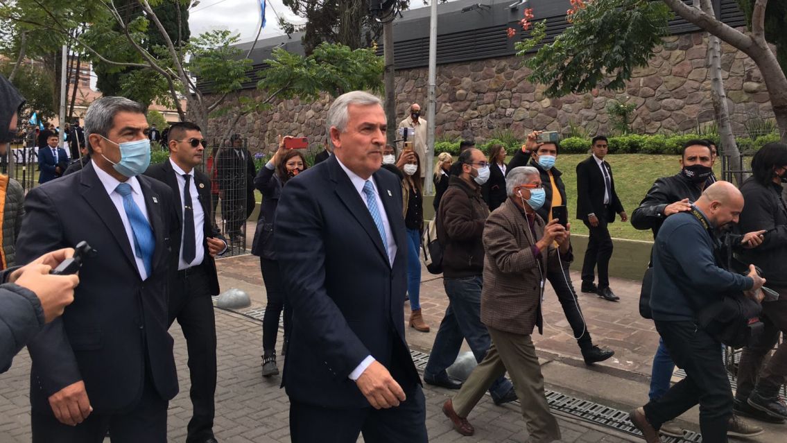 Morales decretó el pase a planta permanente de miles de trabajadores jujeños