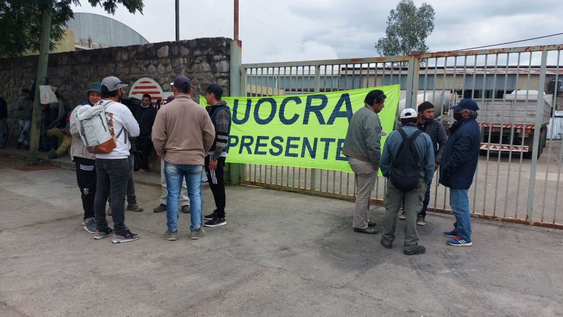 Obreros pasaron otra semana sin cobrar y la Constructora IRMI se borr�