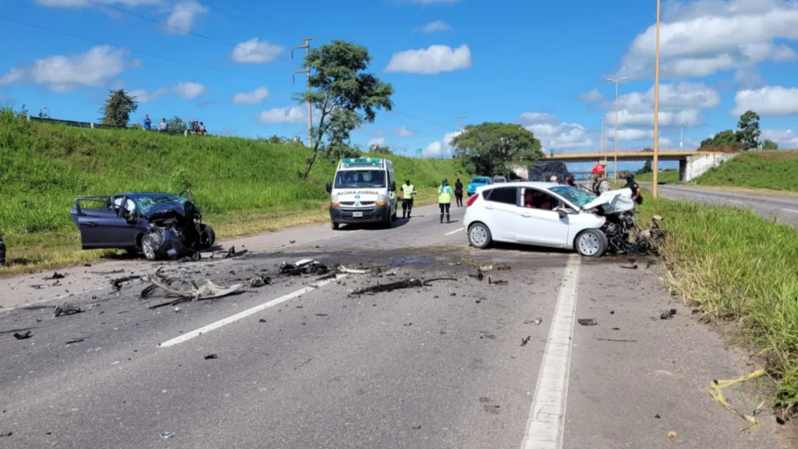 Domingo trágico en Jujuy: Un choque de frente mató a dos personas