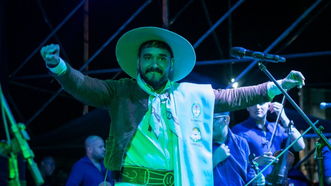 Con una gran pe�a, recibir�n el D�a del Trabajador en Jujuy