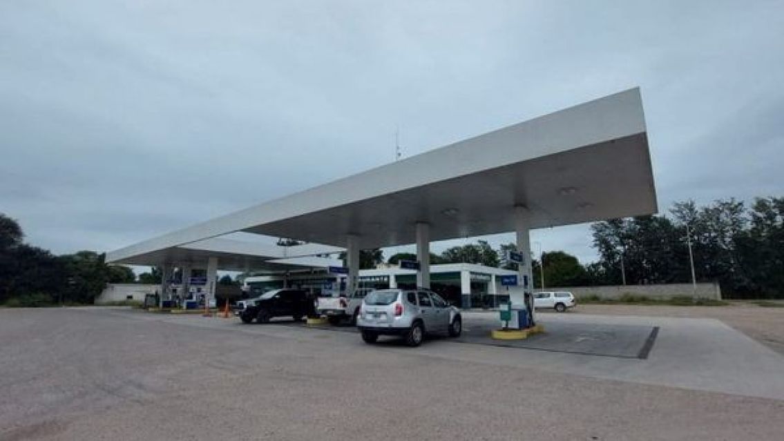 Cerrarán estaciones de servicio: para evitar faltantes y a modo de protesta