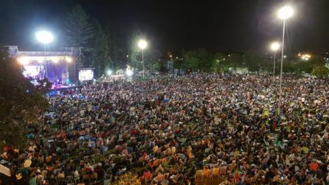 "Prefiero ser gay, aut�ntico y no tan conocido", revelaci�n de un artista 