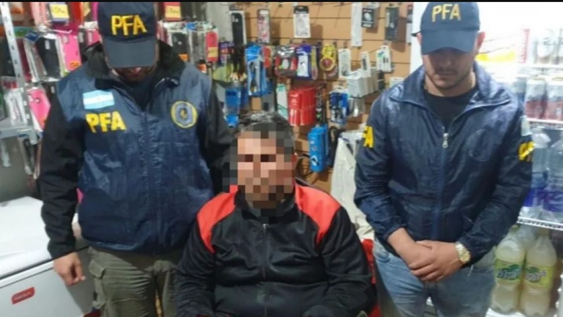 Discapacitado que violaba a su hija y filmaba para difundir escondía videos con otros abusos a menores