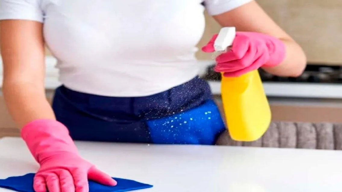 Nuevo aumento para empleadas domésticas, ¿cuánto cobran?