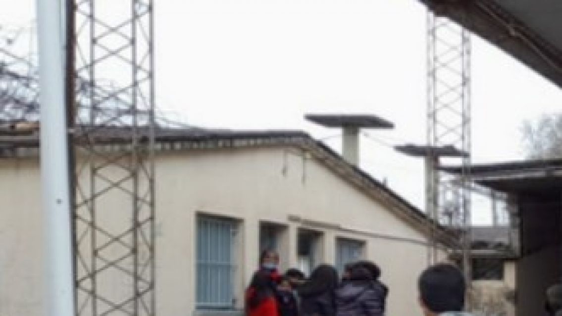 Alumnitos juje�os se encerreraron en el ba�o y uno termin� intoxicado: confesaron la verdad 