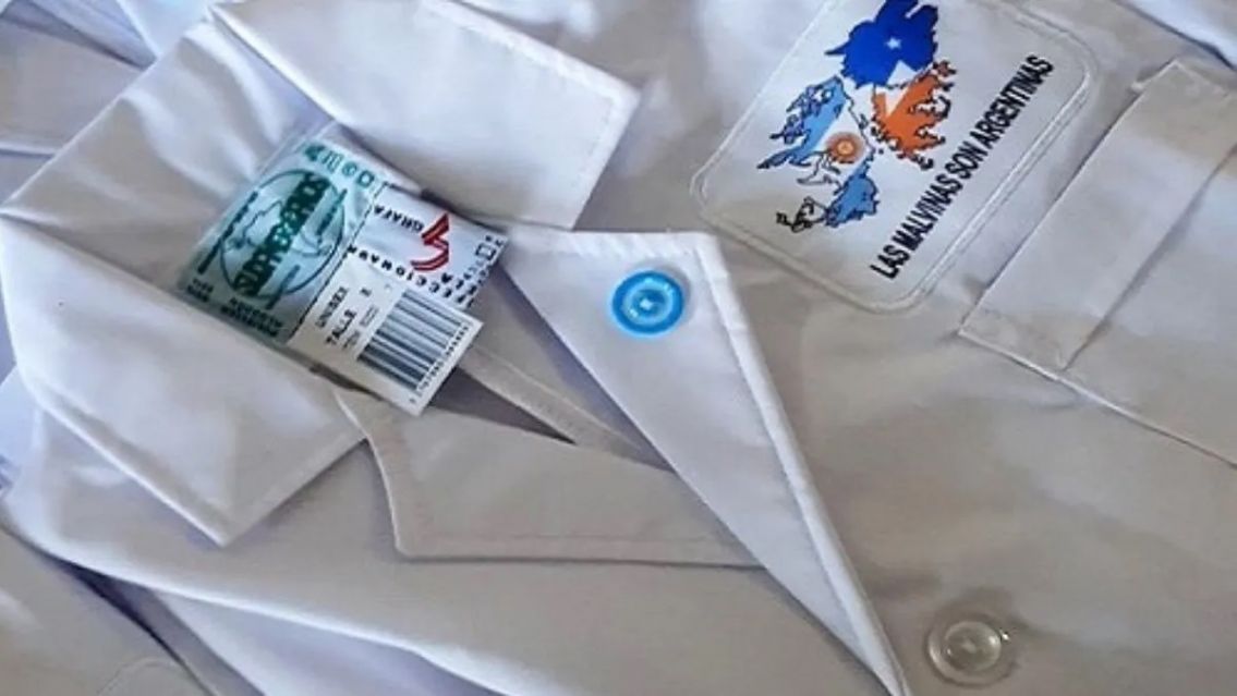 Ser� obligatorio el logo de las Malvinas en guardapolvos y uniformes de Jujuy