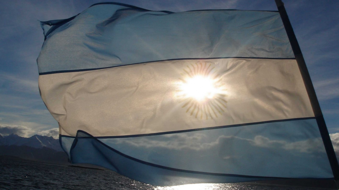 "Aunque no est�s, me est�s escuchando gracias Belgrano" emocionante carta de una ni�a de 4to grado