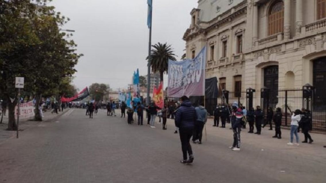 Jujuy march� en otro aniversario del asesinato de Kosteki y Santillan