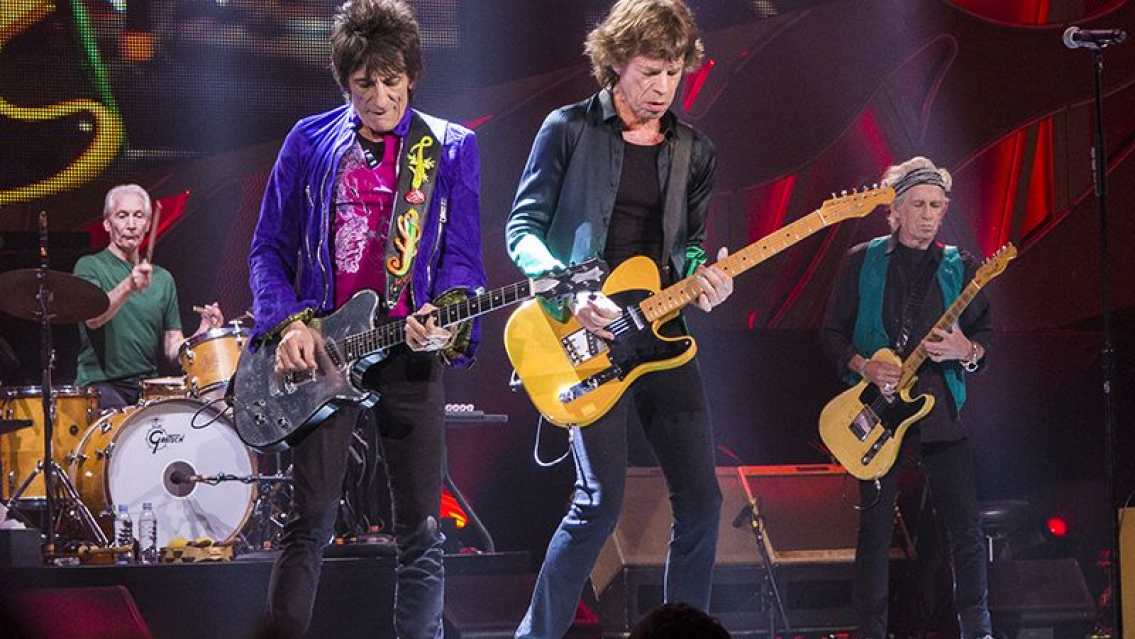 Famoso argentino no quiere pagar la cuota alimentaria pero lo vieron en el show de los Rolling Stones