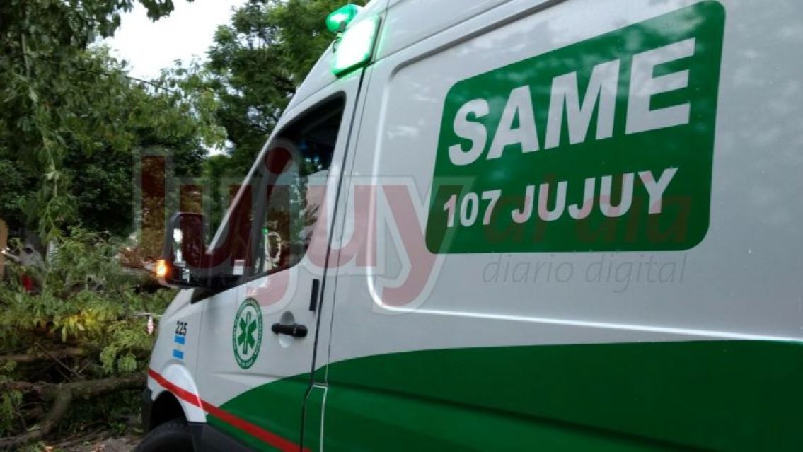 Un trabajador sufrió un fuerte golpe al caer de un camión en Humahuaca